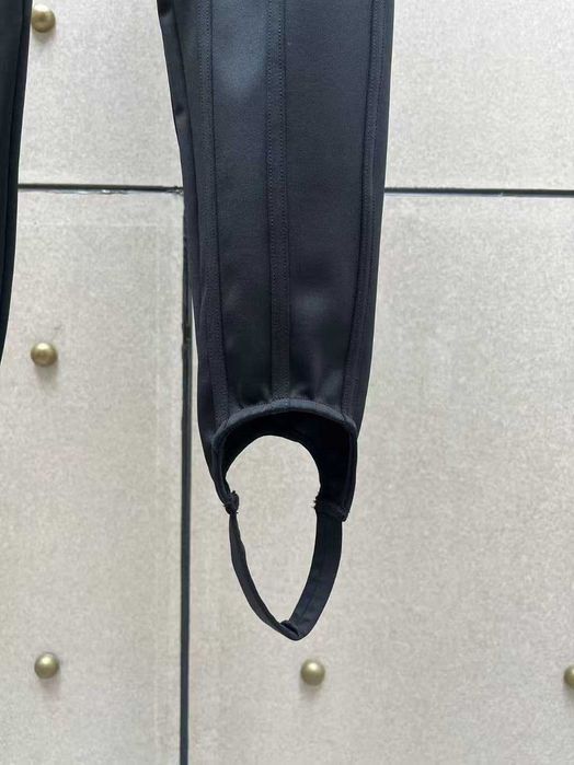Дамски клин Mugler черен и бежов