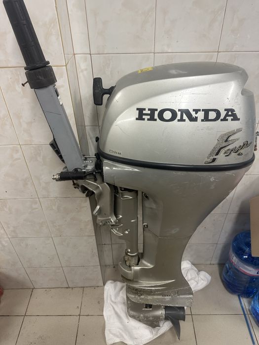Деигател за лодка HONDA BF10