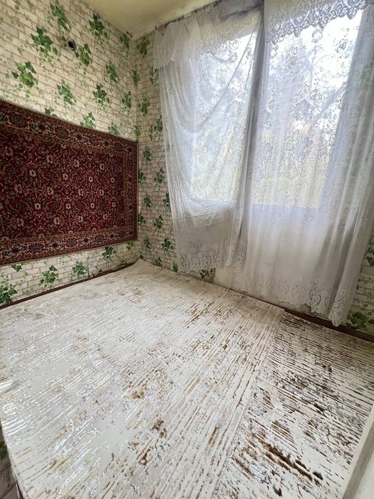 Срочно продаётся 3-комнатная квартира в Юнусабадском районе. 9 квартал