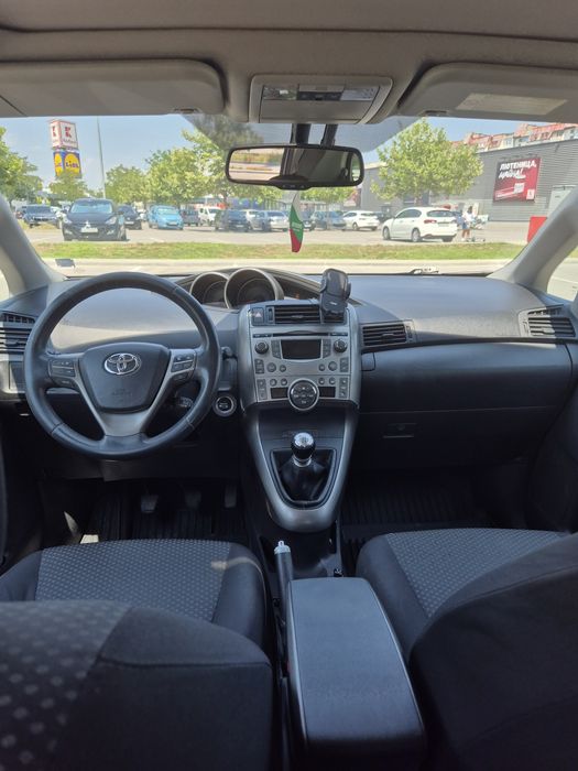 Toyota Verso  дизел 2. 0 D-4D