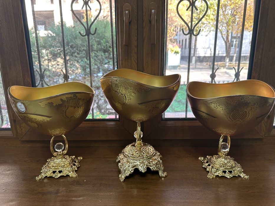 Набор из трех богем [Багема, ваза]