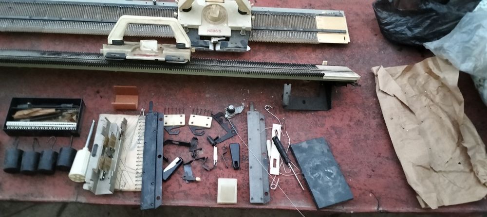 Вязальные машинка