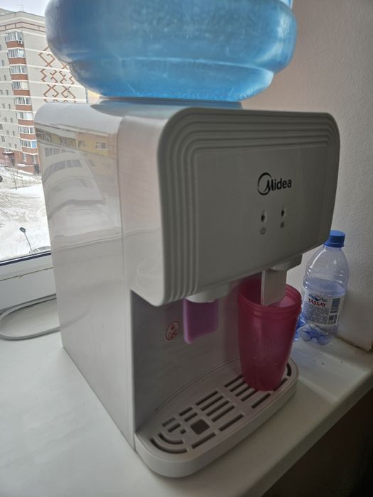 Кулер для воды Midea