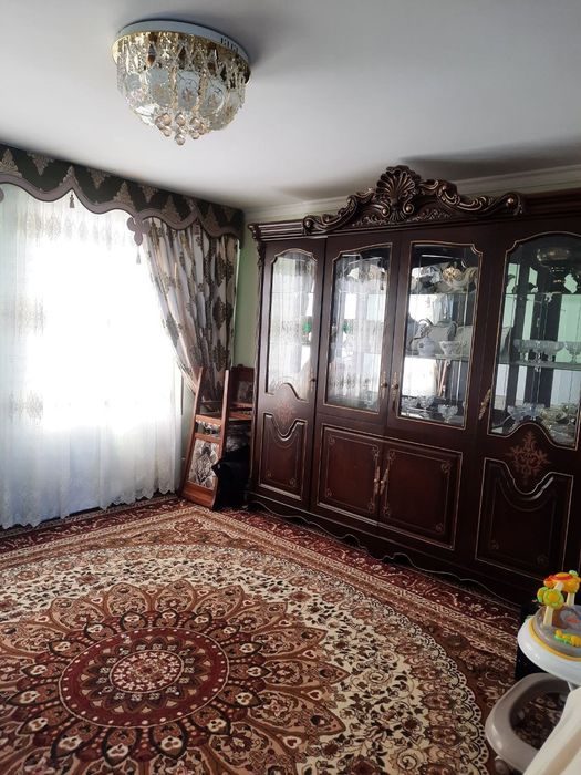 Ховли   сотилади