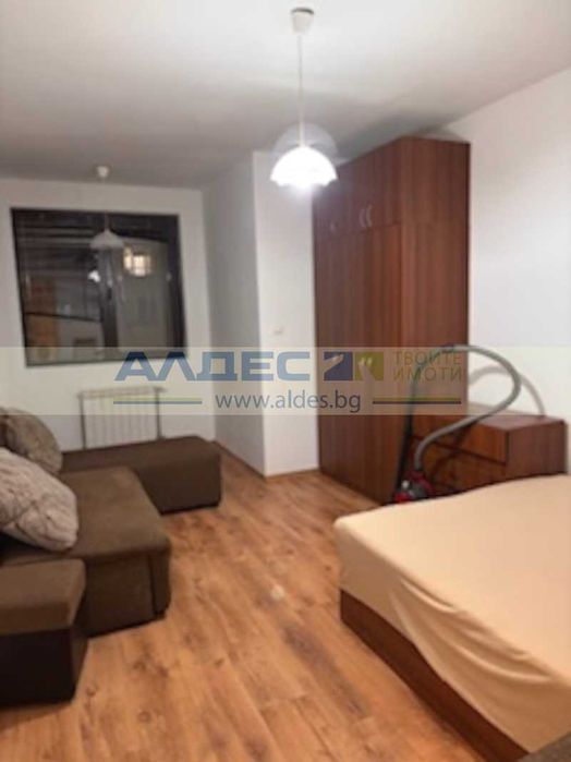 Дава се под наем Тристаен апартамент в София, Стрелбище - 120 кв.м за 797.64 € - Снимка #4