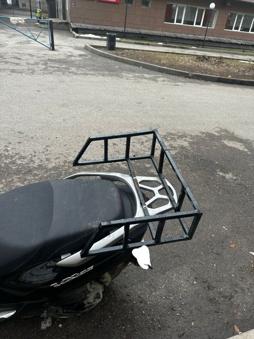 Багажник для термосумки мопеда