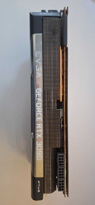Продавам видеокарта   EVGA GeForce RTX 3090 FTW3 ULTRA GAMING 24GB