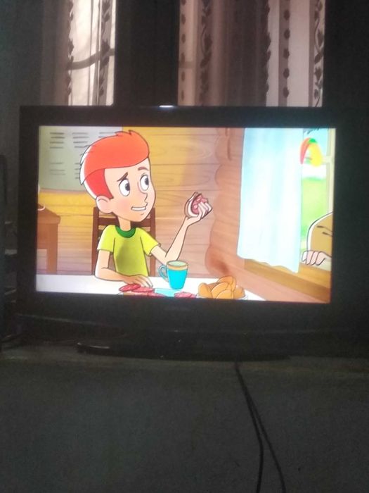 32 ли плоский телевизор сотилади