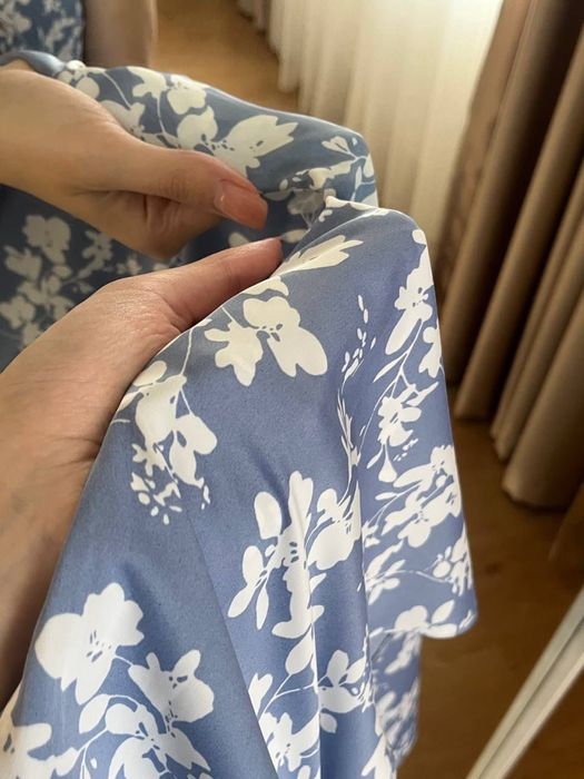 Продам красивое новое платье !