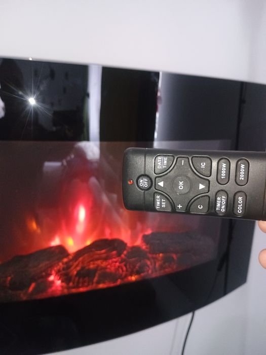 Șemineu electric programabil