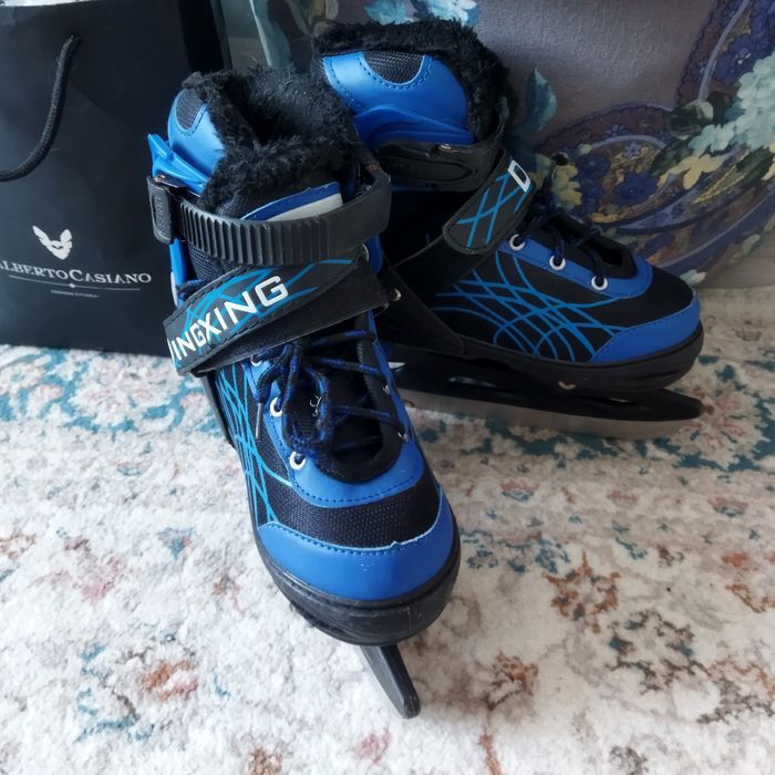 Продам коньки детские