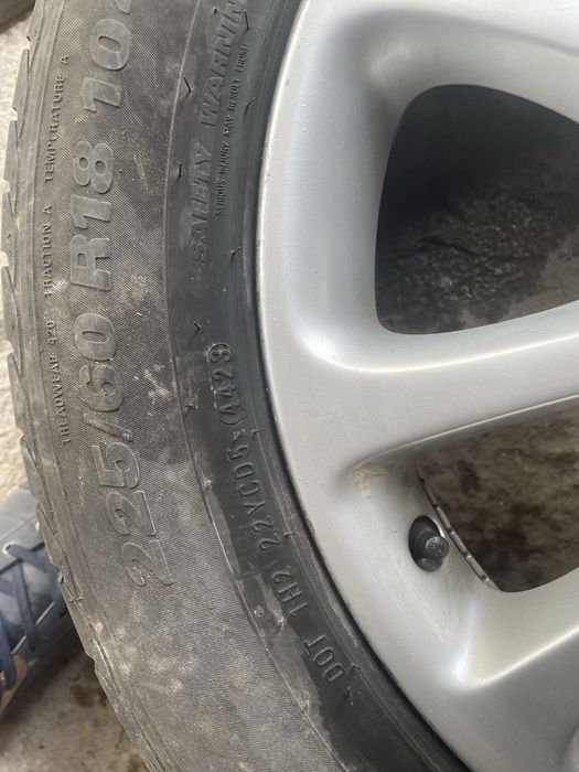 Оригинални Джанти 18 цола с нови летни гуми 225/60/18 за Honda CR-V 3