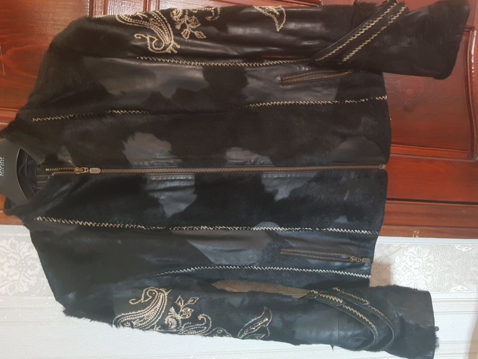 Кожаная куртка со вставками нерки