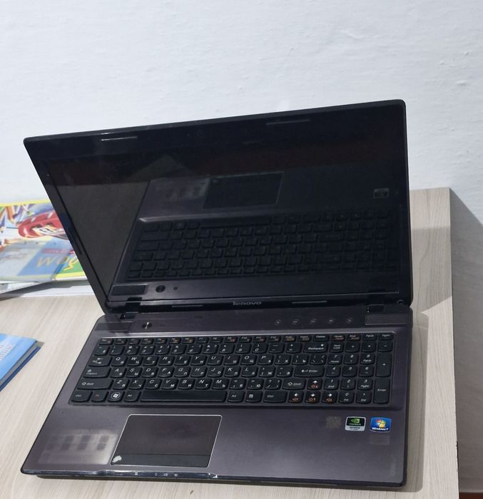 Продам ноутбуккк