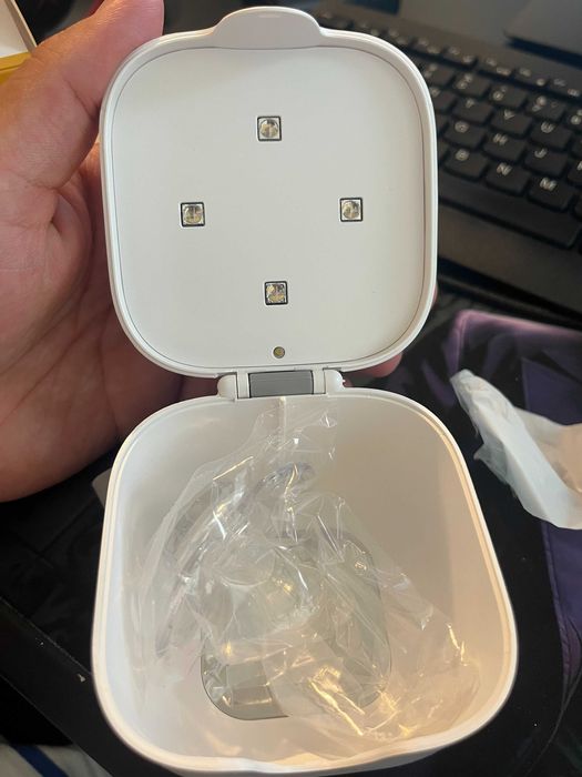 Sterilizator UV pentru suzete