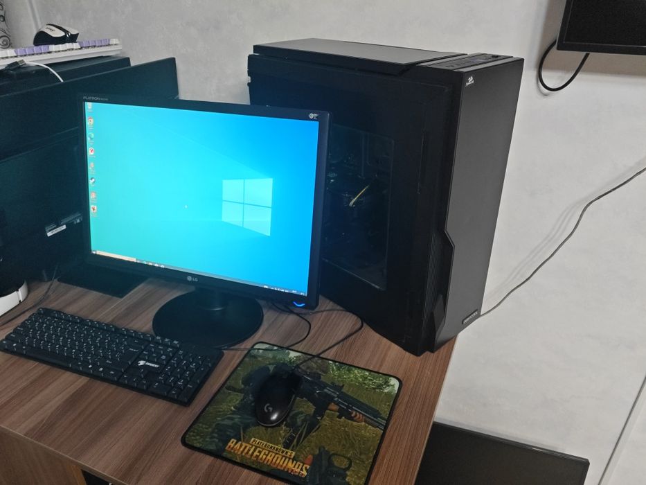Игровой комп (Razen 7 2700, 16gb DDR4, RX580 4gb, ssd256gb, hdd 2tb