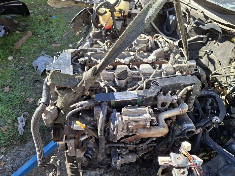 Dezmembrez 2 toyota avensis fab 2014 .si fab 2012 2.0.tdi .orice pies