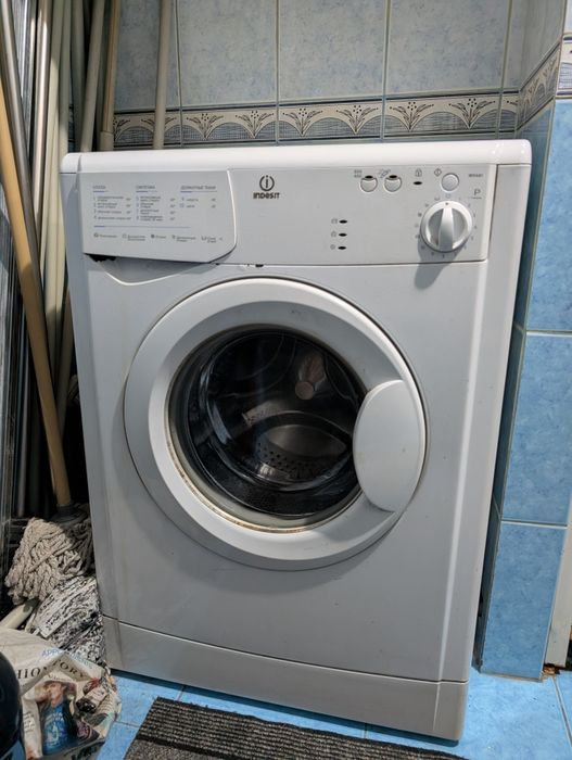 Стиральная машина INDESIT WISA 81 Б/У