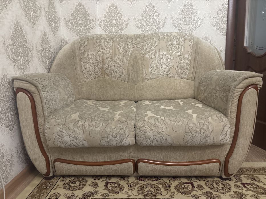 Продаеться два дивана раскладных