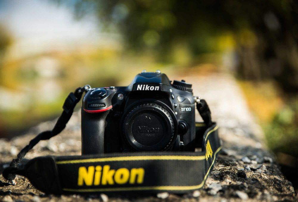 aparat foto Nikon dx 7100 stare buna .