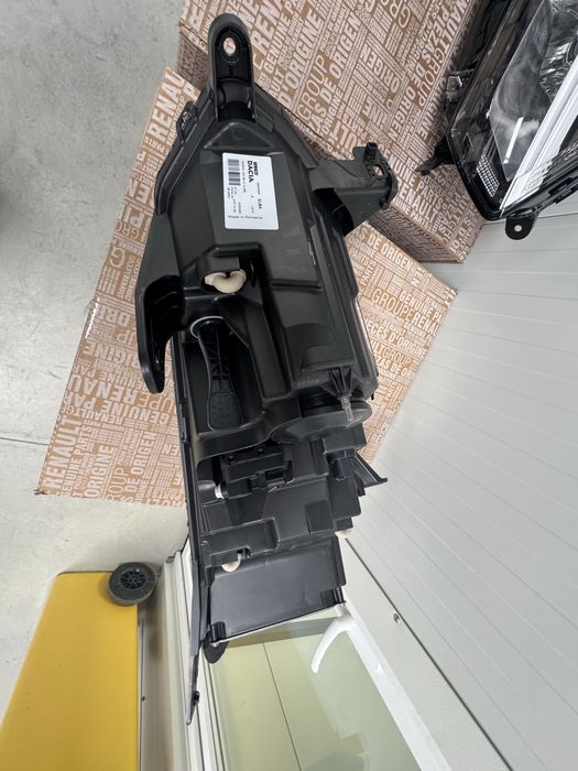 Far Faruri Noi Originale Dacia Logan 3 Sandero 3 Jogger 2023