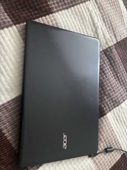 Ноутбук acer с зарядкой