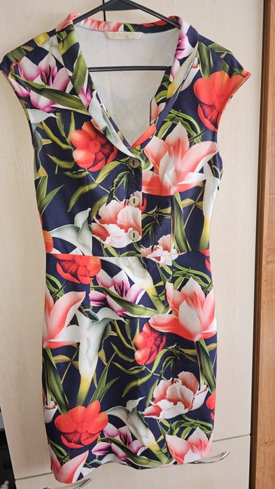 Женские вещи 44-46 рр