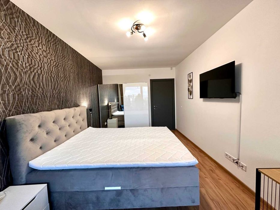 Дава се под наем Двустаен апартамент в София, Център - 79 кв.м за 850 € - Снимка #2