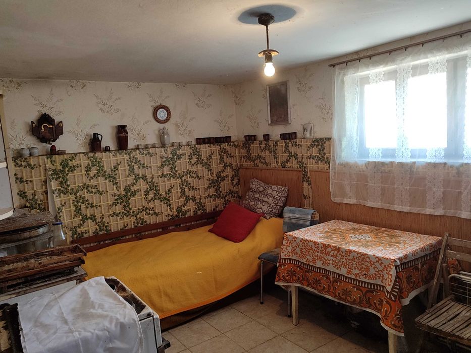 Двуетажна къща в Сливенци