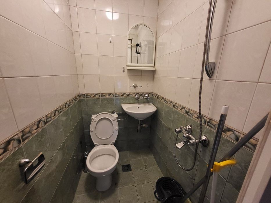 Дава се под наем Двустаен апартамент в София, Толстой - 50 кв.м за 433.5 € - Снимка #1