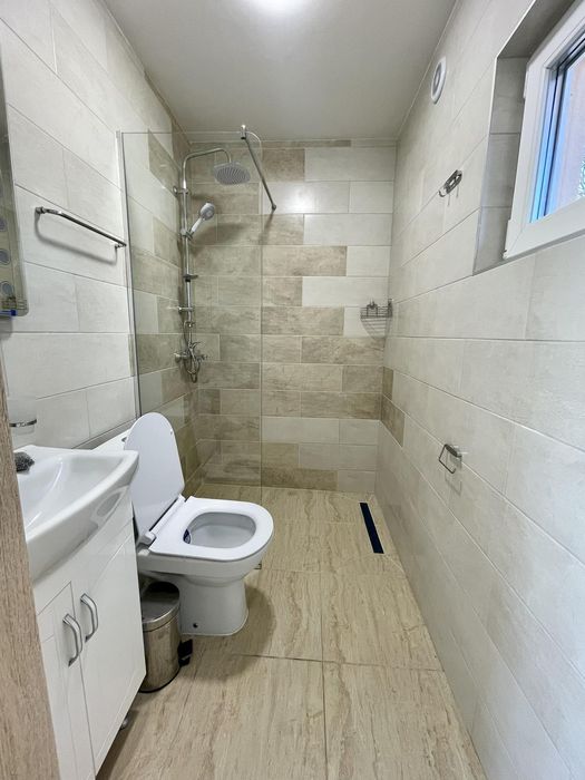 Двуетажна къща, под наем, м-т Ален мак