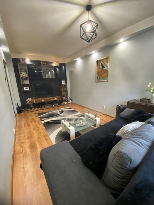 Apartament 3 camere decomandat