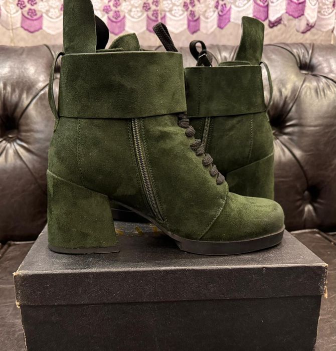 Зимние классические ботильоны