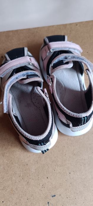 Продам хорошинкии басаножка.