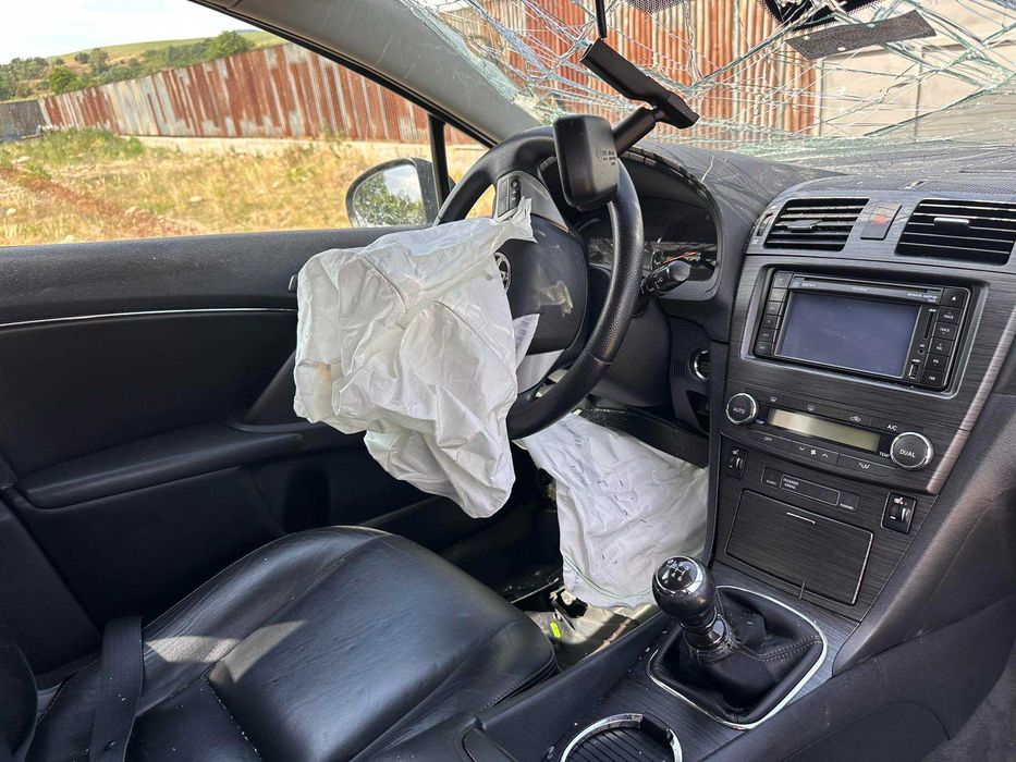 На Части Toyota Avensis T27 Тойота Авенсис 2.2 150 D-4d Д-4д 2010г