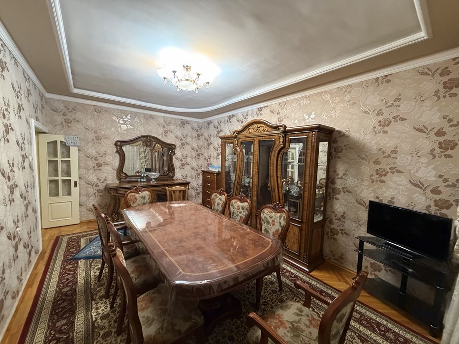 3/4/4, 115 кв.м  квартира,  Тинчлик метро 150 м якинида тезда сотилади