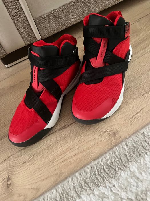 Маратонки за момче