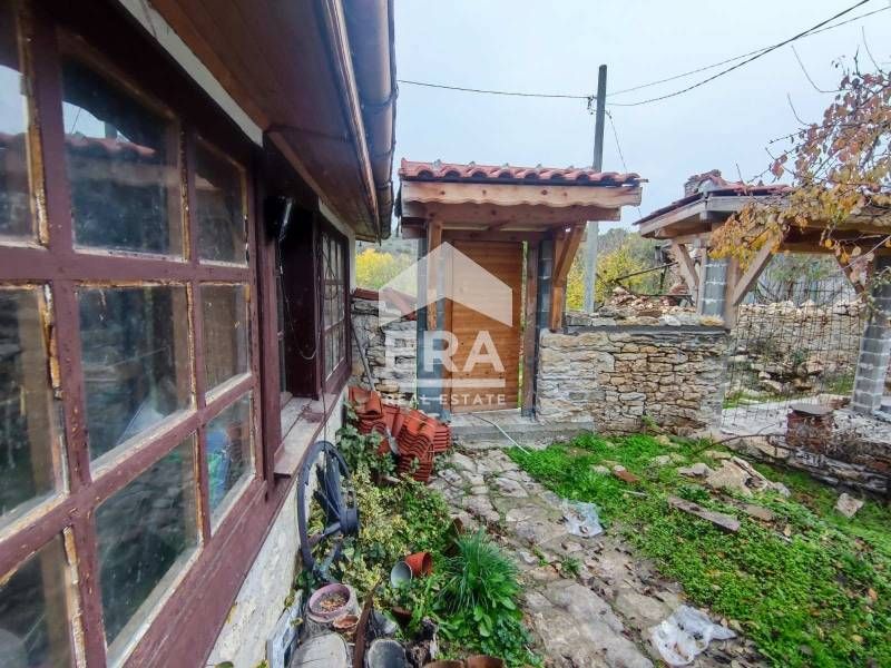 Къща в Златна Ливада