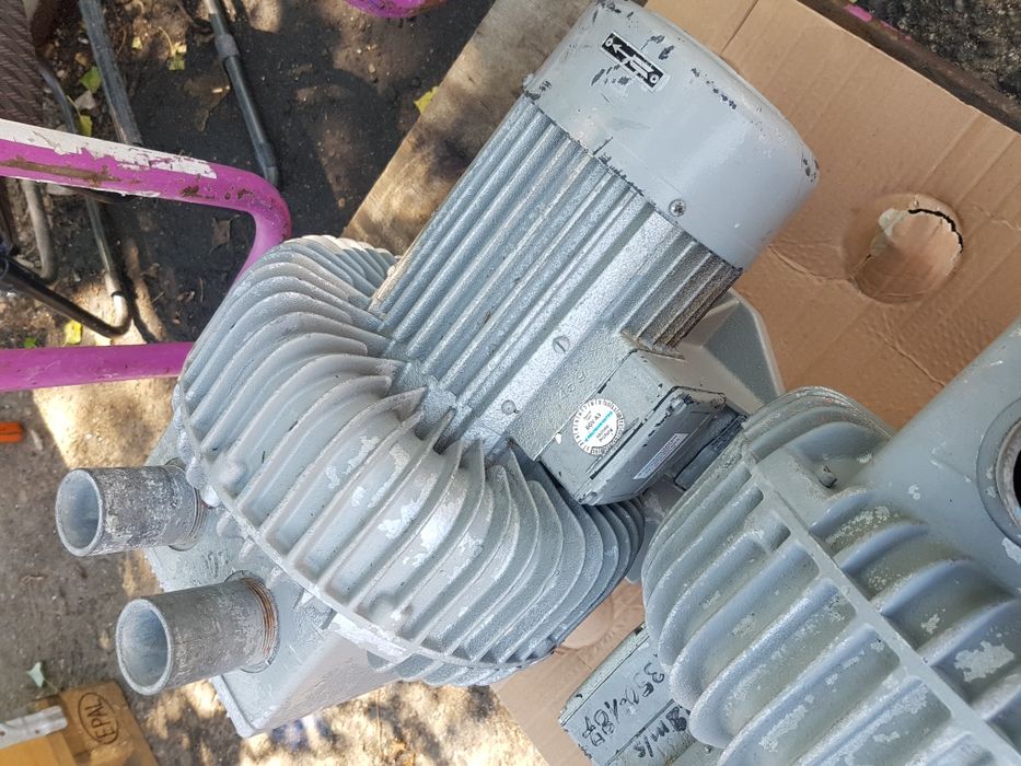 Вакуум помпа тип въздуходувка