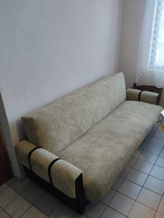 Разтегателен диван