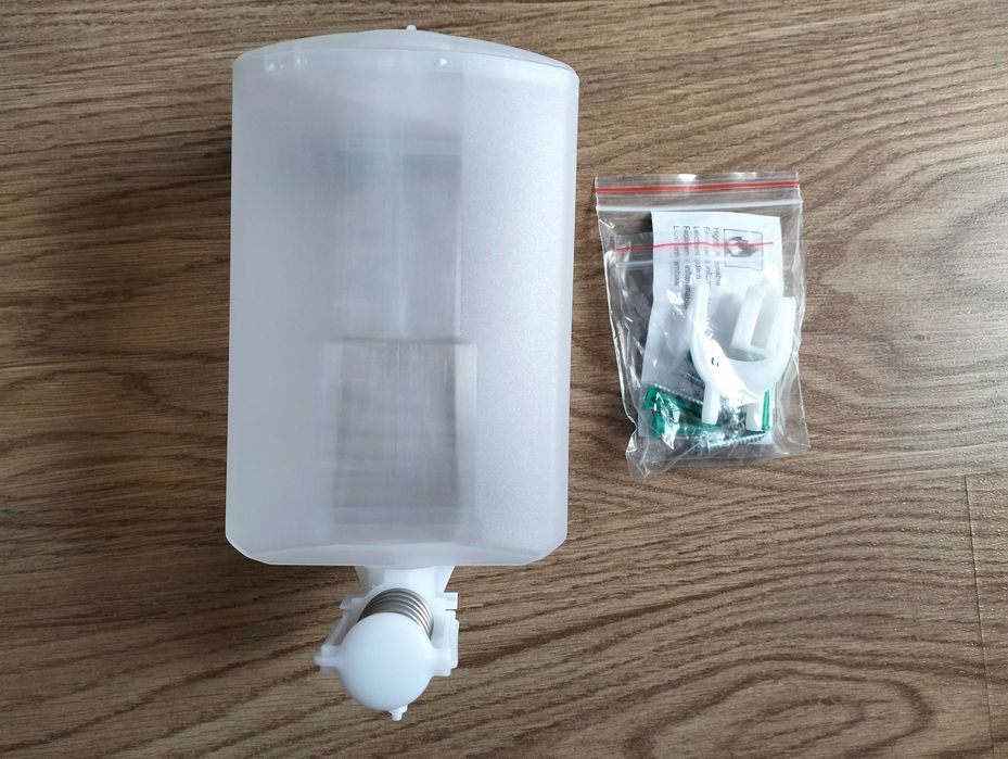 Dispenser / Dozator Sapun lichid , 900 ml , alb  , NOU