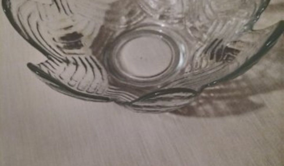 Порцелан и стъкло.