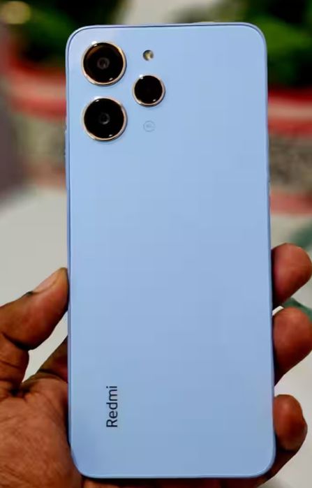 Red mi 12       8/256