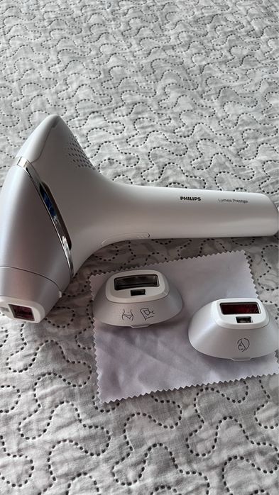 Фотоепилатор Philips Lumea Prestige