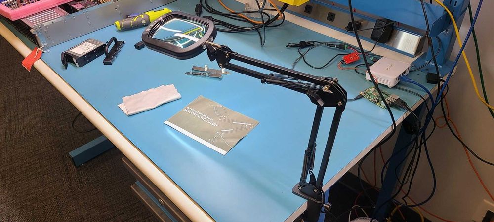 Lampa de birou cu led si lupa 10x