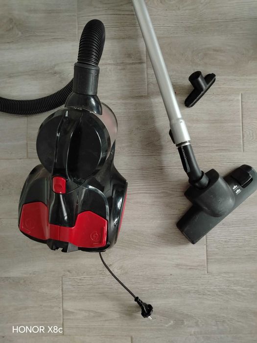 2 Aspiratoare Haley și Vivax