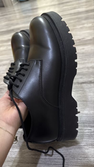 Мужские туфли дерби zara