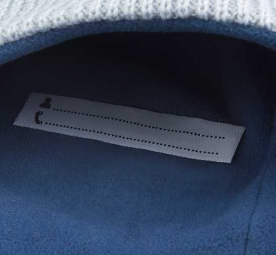 Детска ски шапка с наушници (налична в сив цвят)