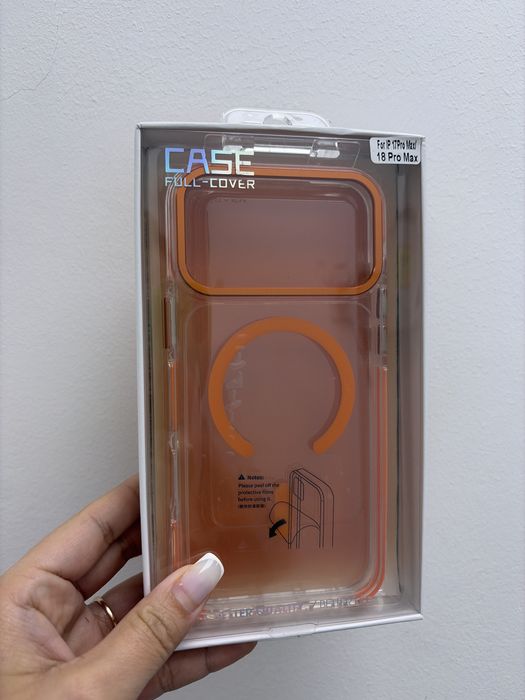 Чехлы для iPhone 17 Pro Max и 18 Pro Max