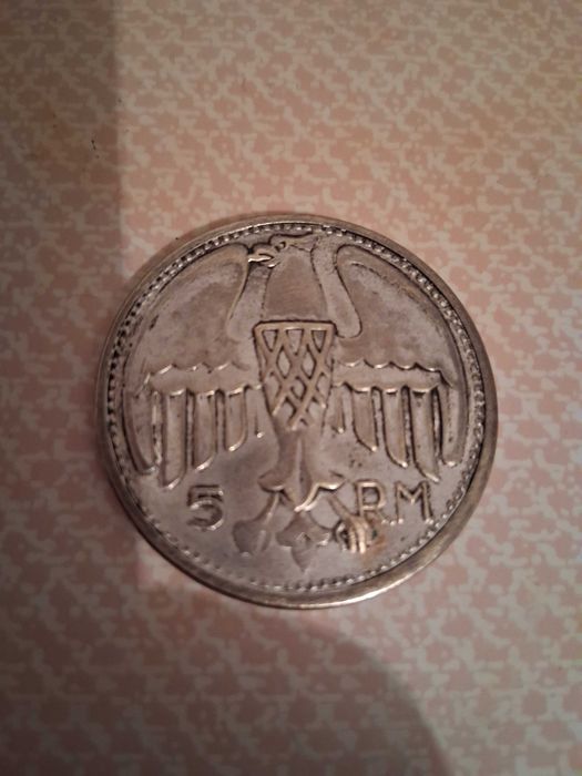 Vând monedă adolf hitler 1935 alamă